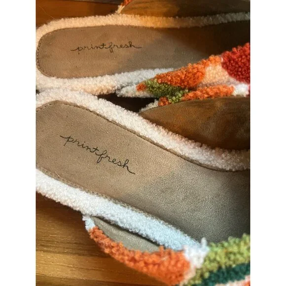 Print fresh Slippers Chic and CozyFootwear Size 9 - Picture 11 of 16